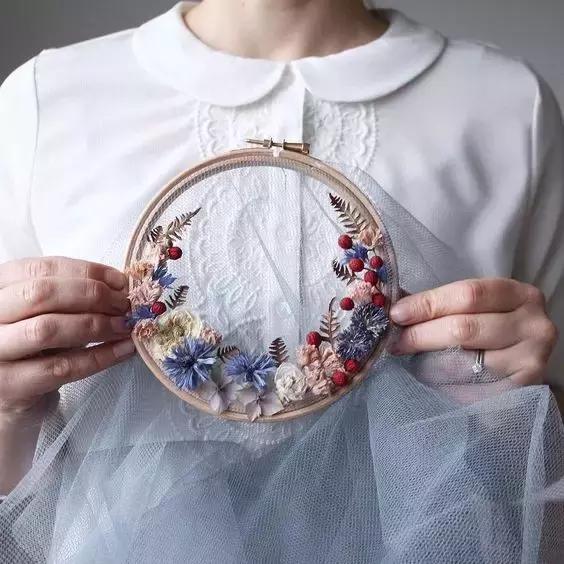 花會枯萎，用刺繡來表達你的愛吧
